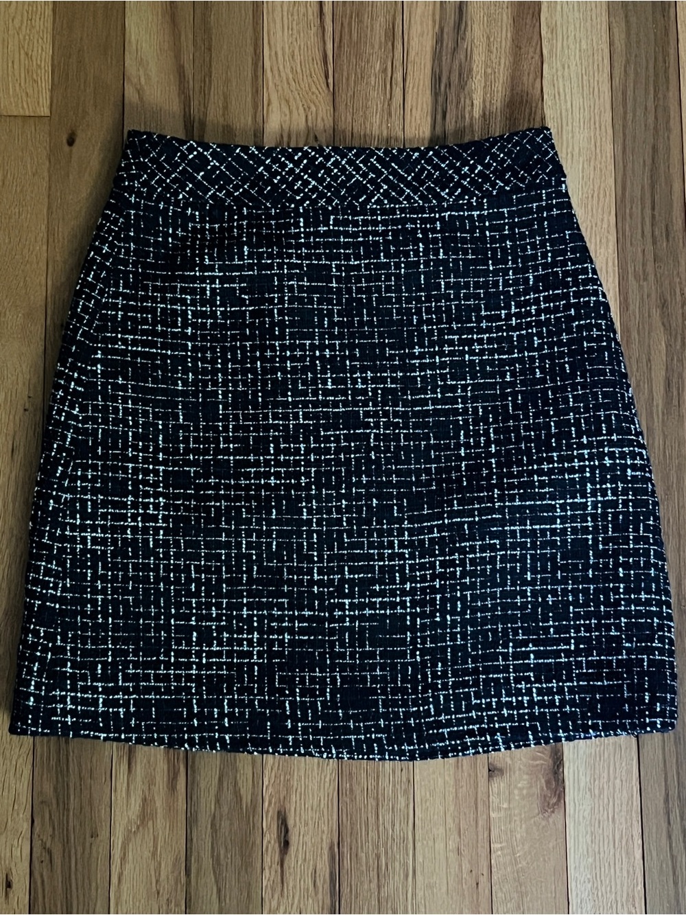 J. Crew Black & White Textured Pencil Skirt co5